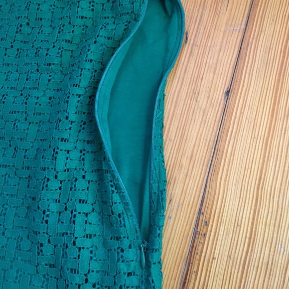 Banana Republic green lace dress - Picture 4 of 4